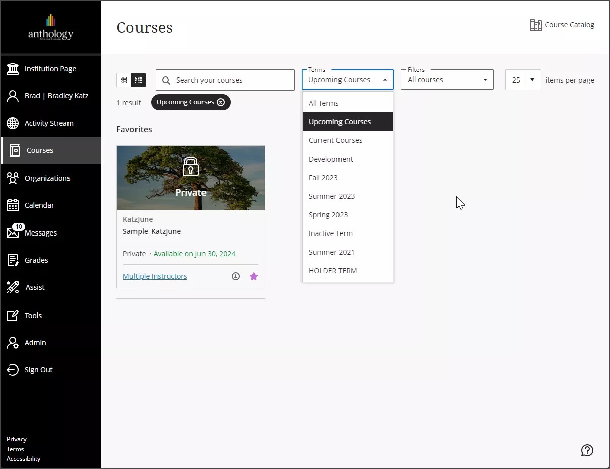 Base navigation page showing courses and dropdown menu for course terms
