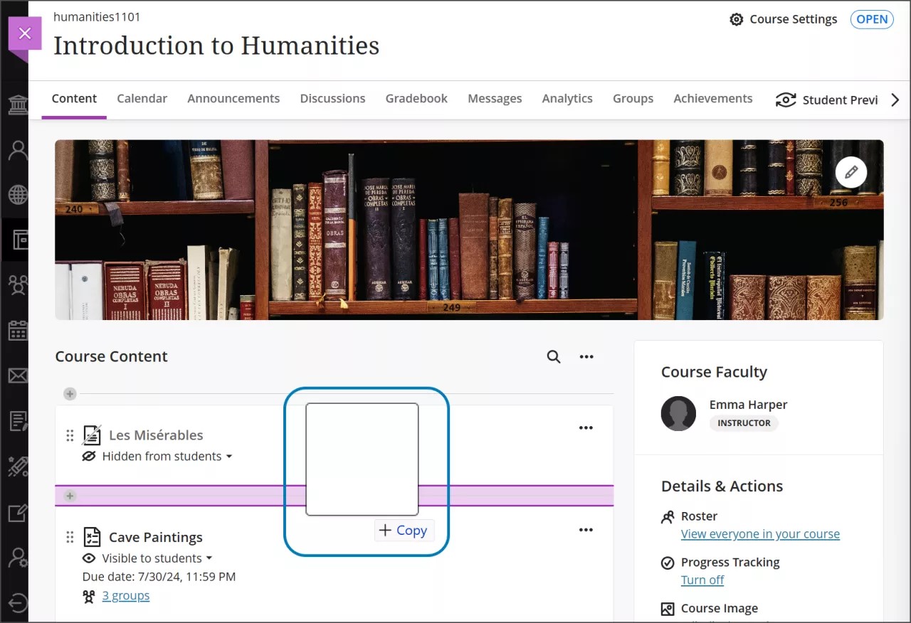 Uma pasta sendo arrastada para a página de conteúdo do curso