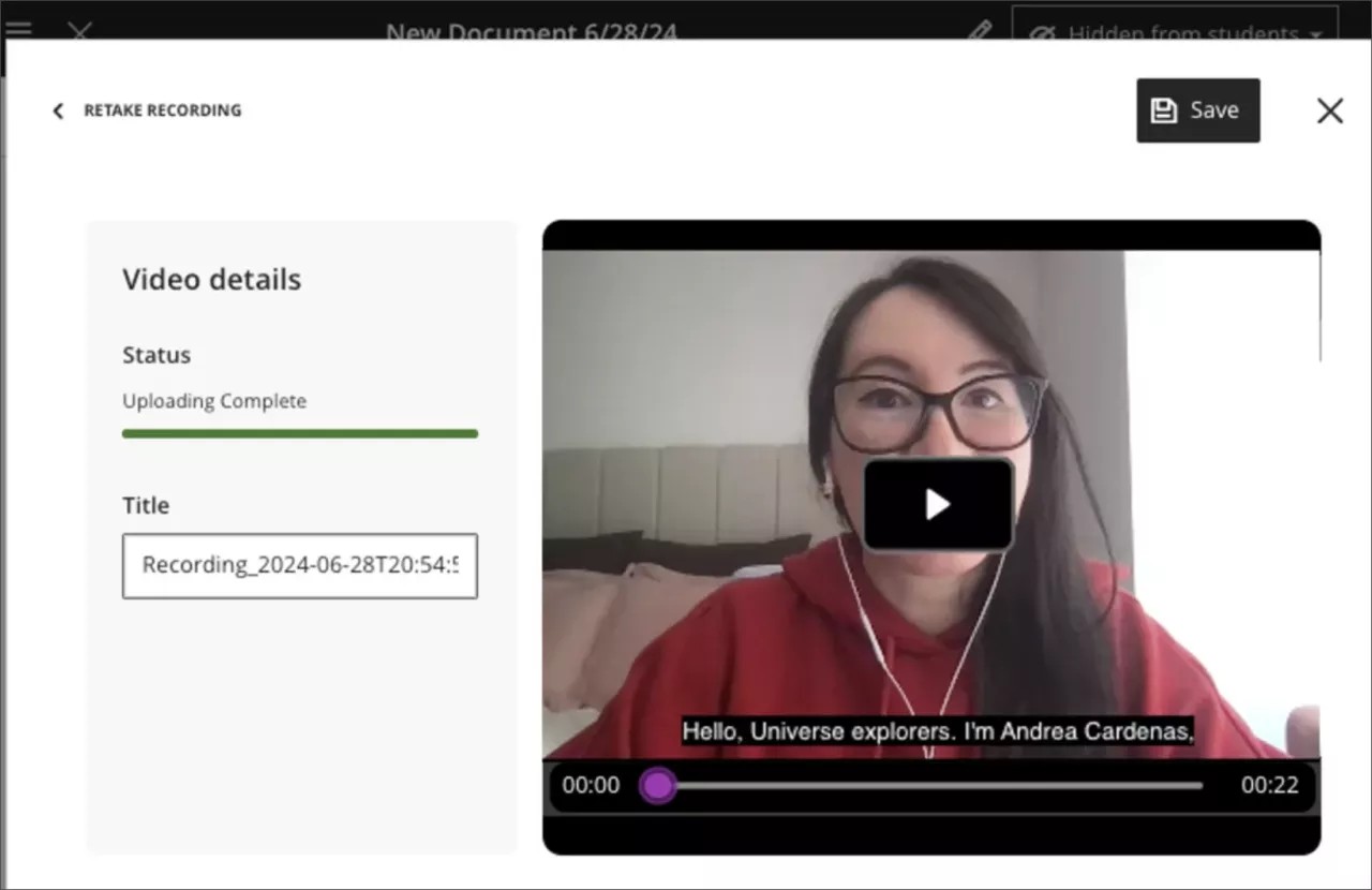 Carga de un vídeo de documento mejorado con opciones para editar el título y la descripción